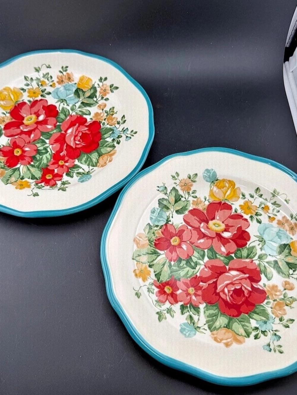 The Pioneer Woman Vintage Floral Teal Salad Plate Blue & Red set of 2